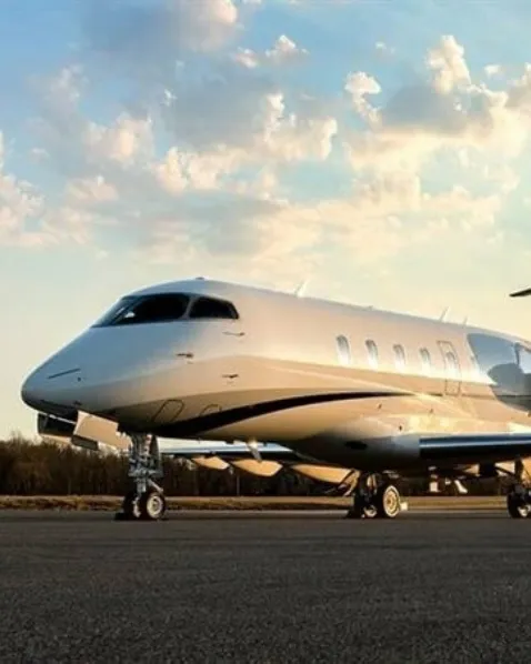Bombardier Challenger 350 exterior 1