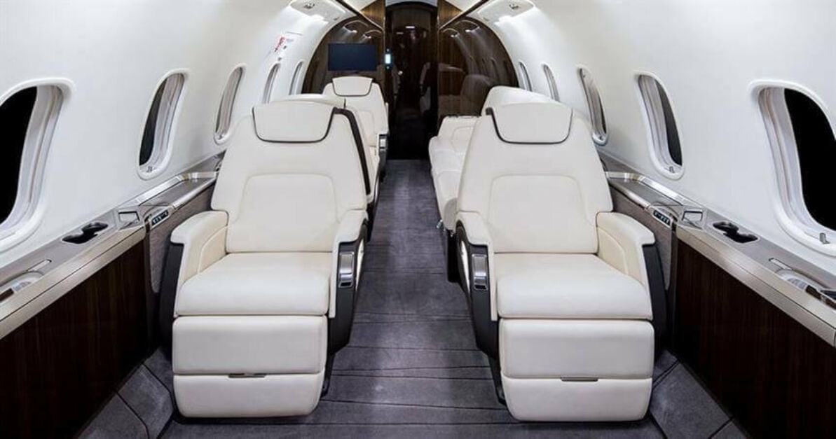 Bombardier Challenger 350 interior 3