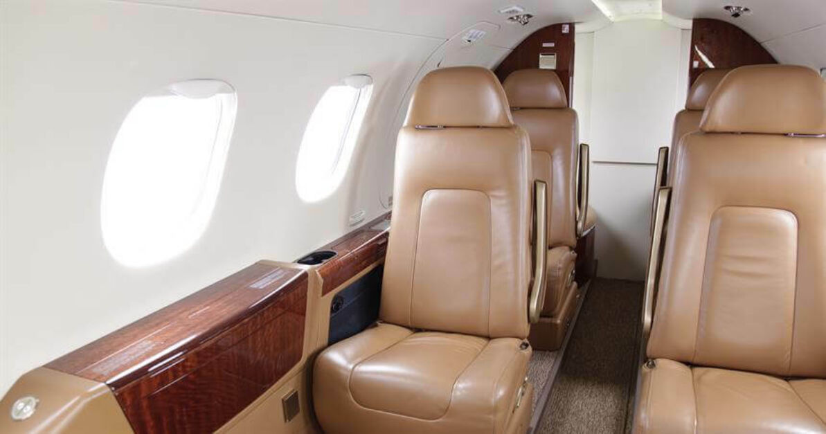 Phenom 300 interior 2